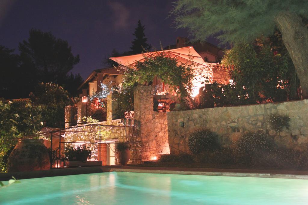 Les Rosees Mougins Exteriör bild