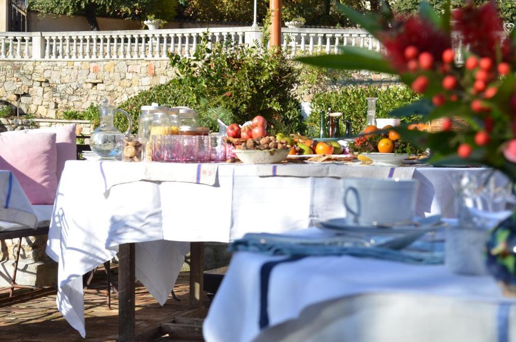 Les Rosees Mougins Exteriör bild