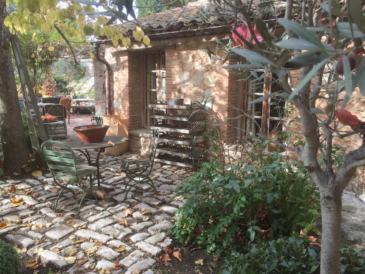 Les Rosees Mougins Exteriör bild