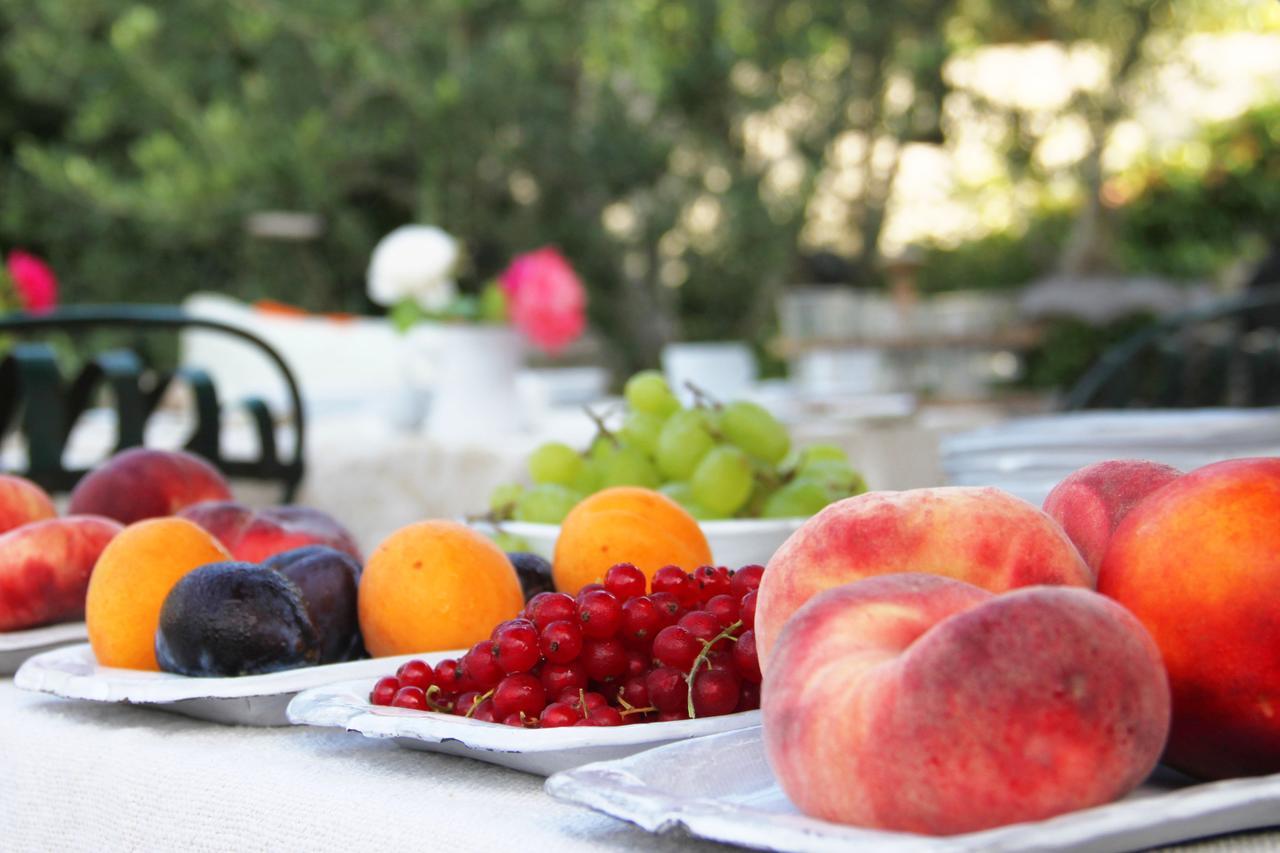 Les Rosees Mougins Exteriör bild