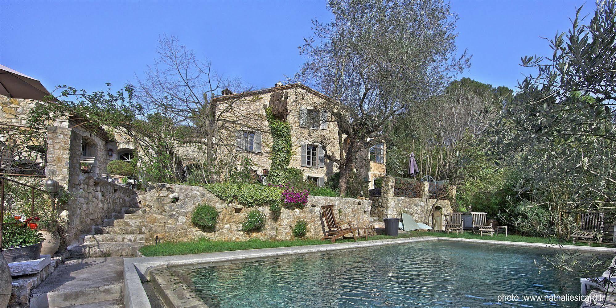 Les Rosees Mougins Exteriör bild